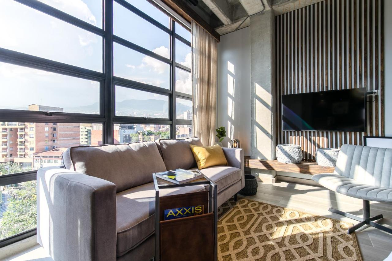 Factory Lofts Hotel Medellin Bagian luar foto