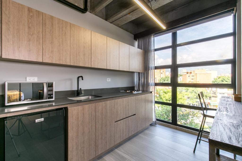 Factory Lofts Hotel Medellin Bagian luar foto