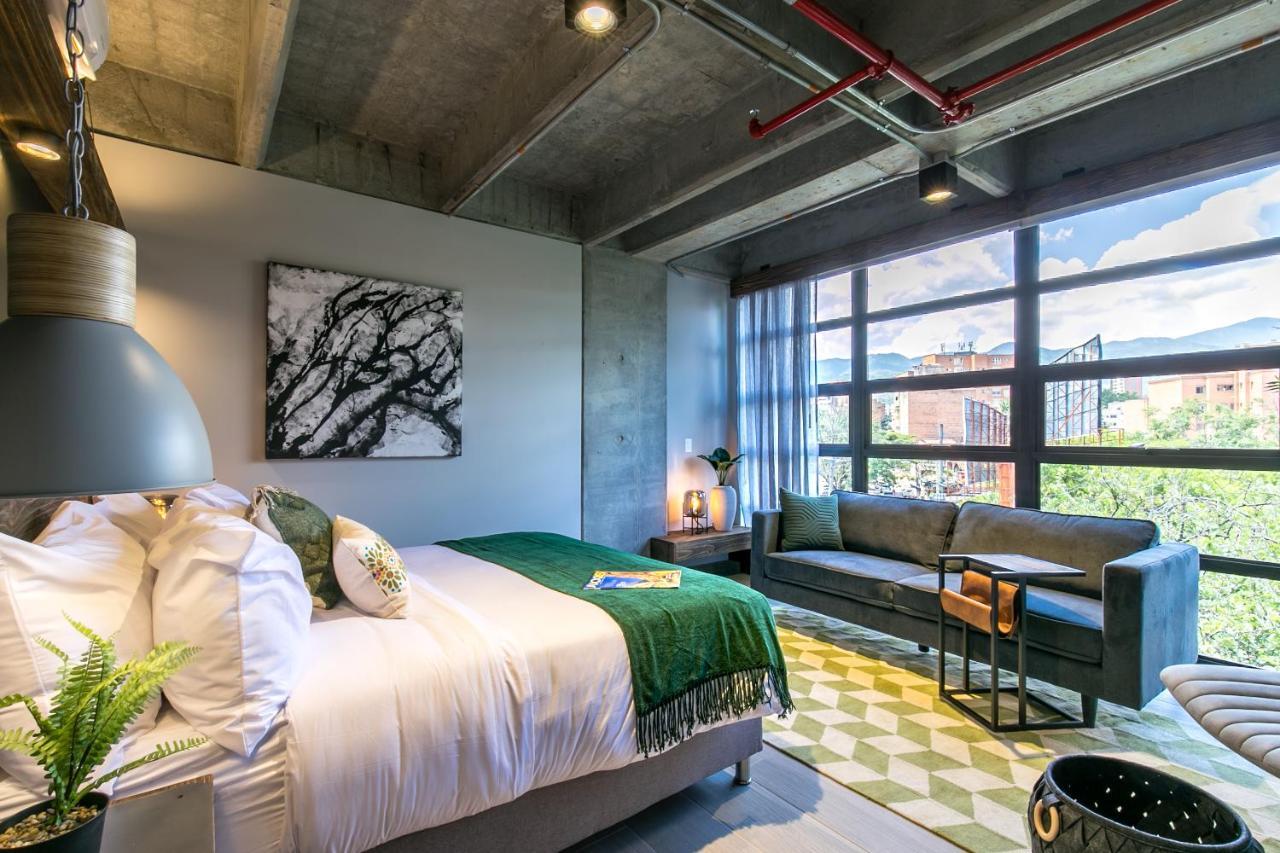 Factory Lofts Hotel Medellin Bagian luar foto