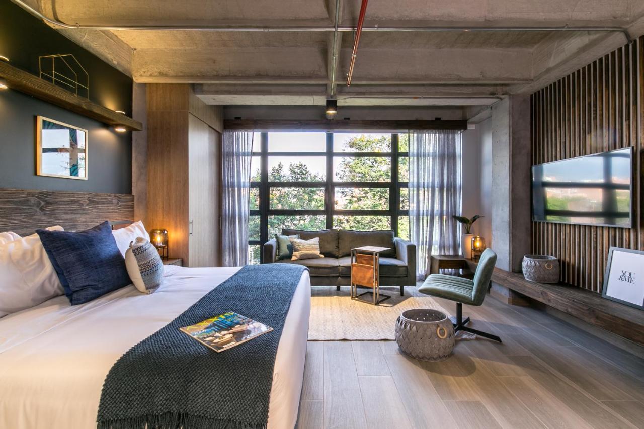 Factory Lofts Hotel Medellin Bagian luar foto